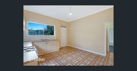 Charming Villa in Central Woodville Location - Photo 2