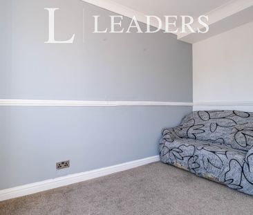 3 bedroom house to rent Brinkhill Crescent, NG11 - Photo 1