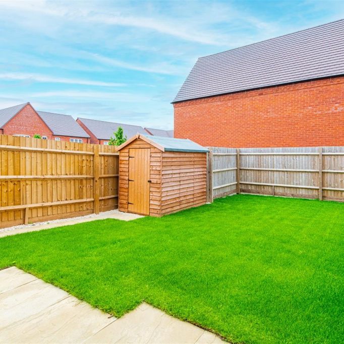 3 bed House - Semi-Detached To Let - Photo 1