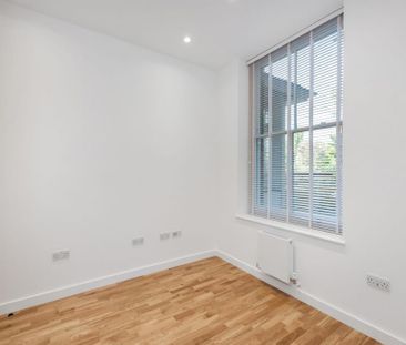 1 bedroom ground floor flat to rent - Photo 1