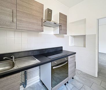 Appartement à louer - REIMS - PROCHE AVENUE JEAN JAURES - Photo 1