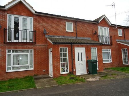 Siddeley Avenue, Coventry - - Photo 4