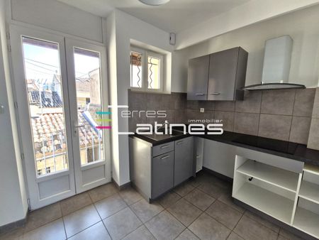 Location Appartement 2 pièces 41m² NIMES 30000 - Photo 3