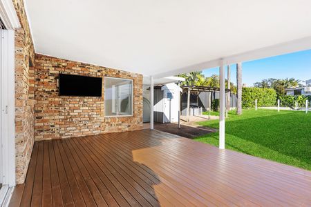 127 Coonong Road, Gymea Bay NSW 2227 - House For Rent | Domain - Photo 5