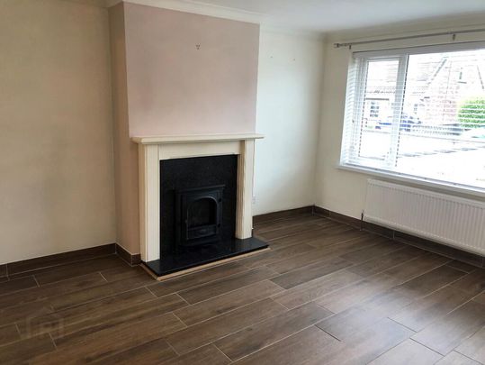 27 Kingsway, Carrickfergus, BT38 7JZ - Photo 1