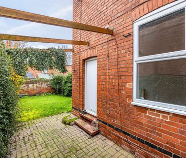 3 bedroom semi-detached house to rent - Photo 4