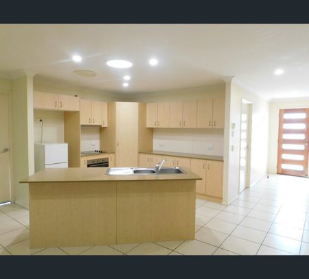 30 Whitehaven Drive, Blacks Beach, Qld 4740 - Photo 3