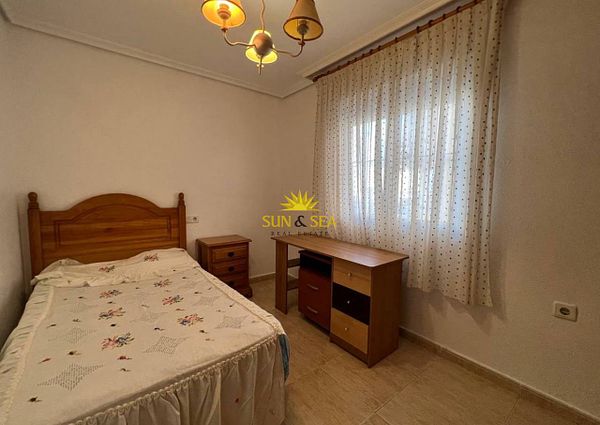 Ground Floor Rental, Sep-June with 3 bedrooms in Playa Del Cura, Torrevieja, Alicante.