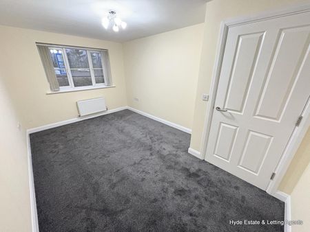 Flat 61 The Horizons, Moss Lane, BL6 5GH - Photo 5