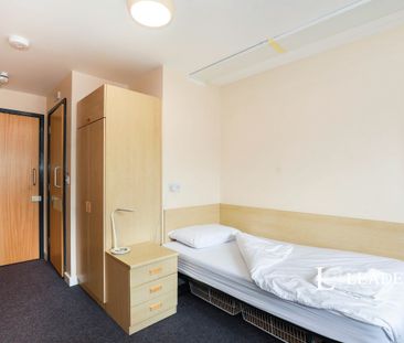1 bedroom room to rent Booth Halls of residence, CW1 - Photo 3