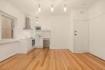 TWO-BEDROOM APARTMENT IN BOX HILL SOUTH - Photo 5