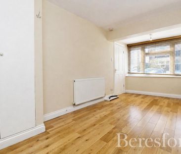 4 bedroom terraced house to rent - Photo 1