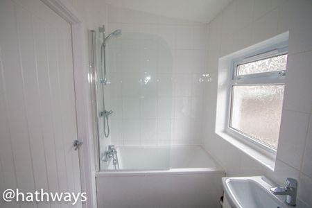 3 bed terraced house to rent in Caefelin Street, Abertillery, NP13 - Photo 2