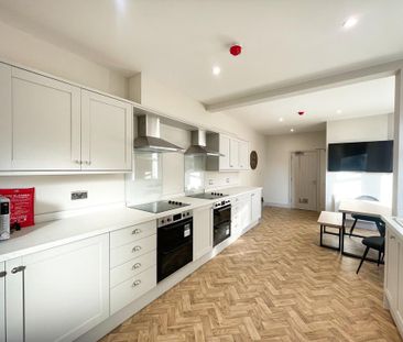 1 bedroom in a house share to rent - Photo 4