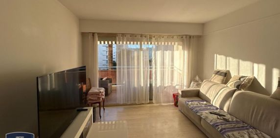 Location Appartement 2 pièces 55m² CANNES 06400 - Photo 2