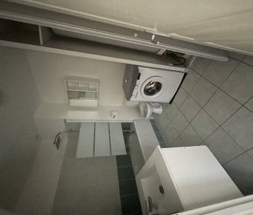 Location Appartement 2 pièces 44m² - Photo 4