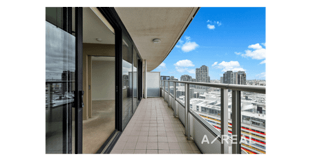 Spectacular Docklands Water Views – Walk to Marvel Stadium! - Photo 4
