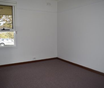 4 Collins Street, Heidelberg Heights - Photo 3