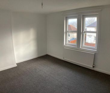 2 bedroom semi-detached house to rent - Photo 2