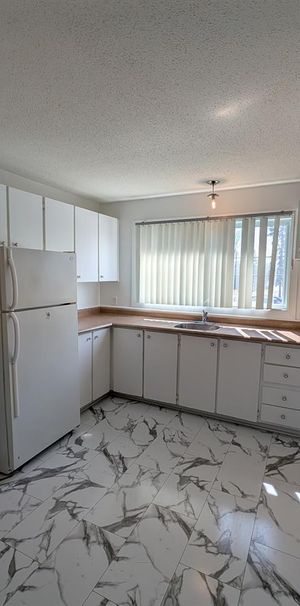 (Hull) Magnifique Appartement De Deux Chambres - Photo 1