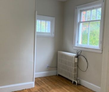 88A Worsely Barrie | $1500 per month | Plus Hydro - Photo 3