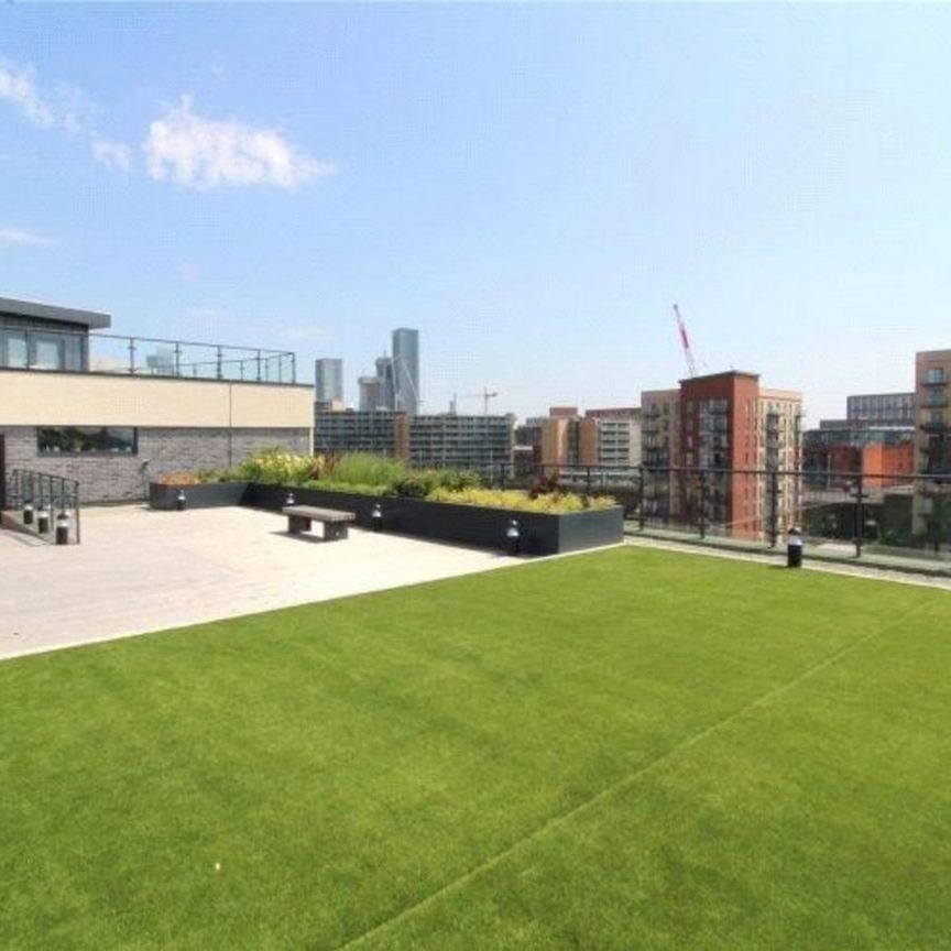 1 Bed Flat, Bridgewater Point, M5 - Photo 1