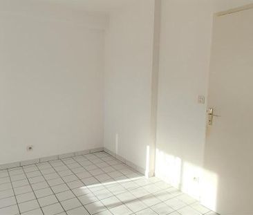 Location Appartement 1 pièce 17m² POITIERS 86000 - Photo 3