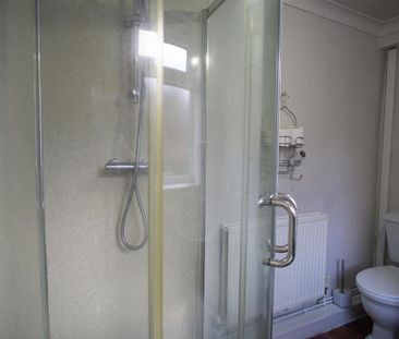 2 bedroom end of terrace house to rent - Photo 6