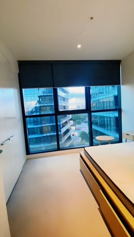 2 bed 2 bath - Photo 2