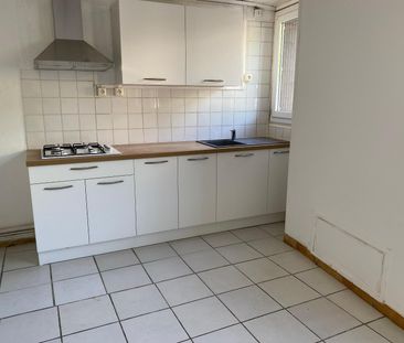 Location Appartement 2 pièces 49m² LABEGUDE 07200 - Photo 3