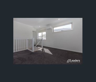 New Townhouse in Central Location - Photo 3