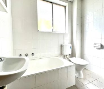 Spacious Two Bedroom Unit - Photo 5