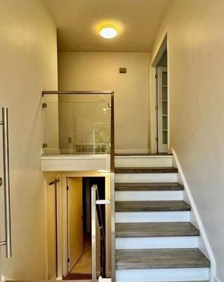 For Lease - 213 Northlake Drive, Waterloo, Ontario - Photo 1