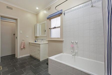 35 Fellows Street, Mitcham - Photo 5