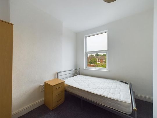 Room in a Shared House, Marlborough St, NG7 - Photo 1