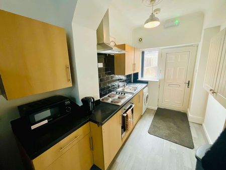 Cope Street Room 1 - Photo 5