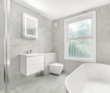 4 bedroom flat to rent - Photo 6