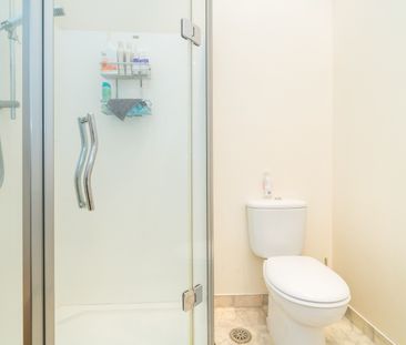 Inner City 1 bedroom studio apartment - Photo 5