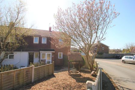 3 bedroom end of terrace house to rent - Photo 5