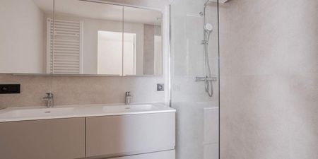 Triplex te huur in Ukkel voor € 3.650 met 4 slaapkamers - Photo 2