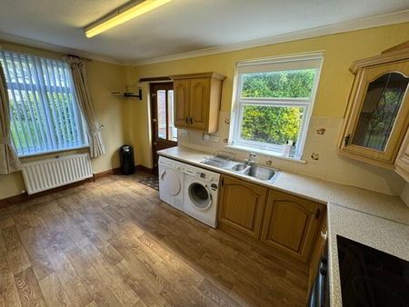 36 Lestannon Avenue, Whitehead, BT38 9NN - Photo 3