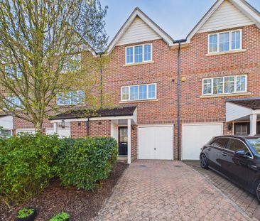 4 bed terraced house to rent in Mallard Place, High Wycombe, Buckin... - Photo 3