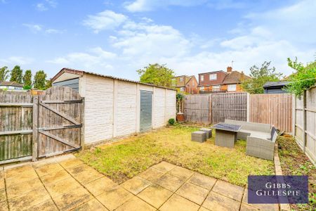 3 bedroom semi-detached house to rent - Photo 3