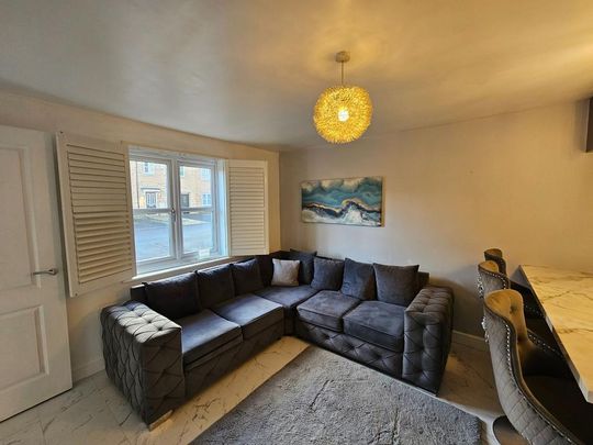 4 bedroom semi-detached house to rent - Photo 1