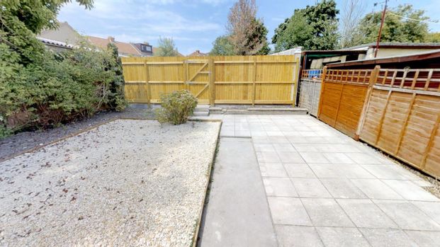 Double en-suite- Close to Employers - Photo 1