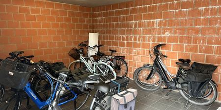 Appartement te huur in Veldegem voor € 795 met 2 slaapkamers - Photo 2