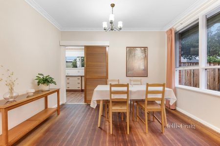 13 Virgillia Street, Blackburn North - Photo 2