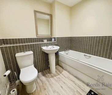 2 bedroom apartment to rent - Photo 5