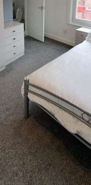 Flat 3, 2 Argyle Street - Photo 1
