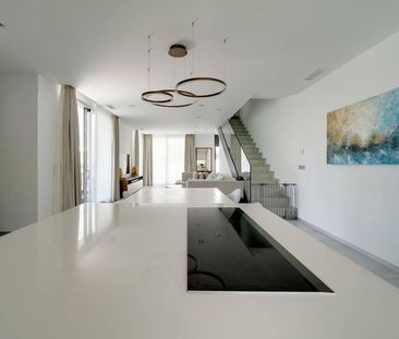 3 room luxury Villa for rent in Finestrat, Valencia - Photo 4